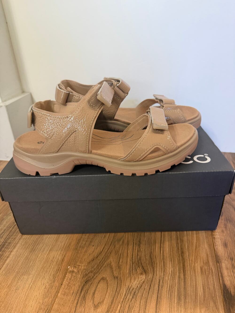 NWT ECCO OFFROAD Nude Womens Ladies Shoes SZ 8-8.5
